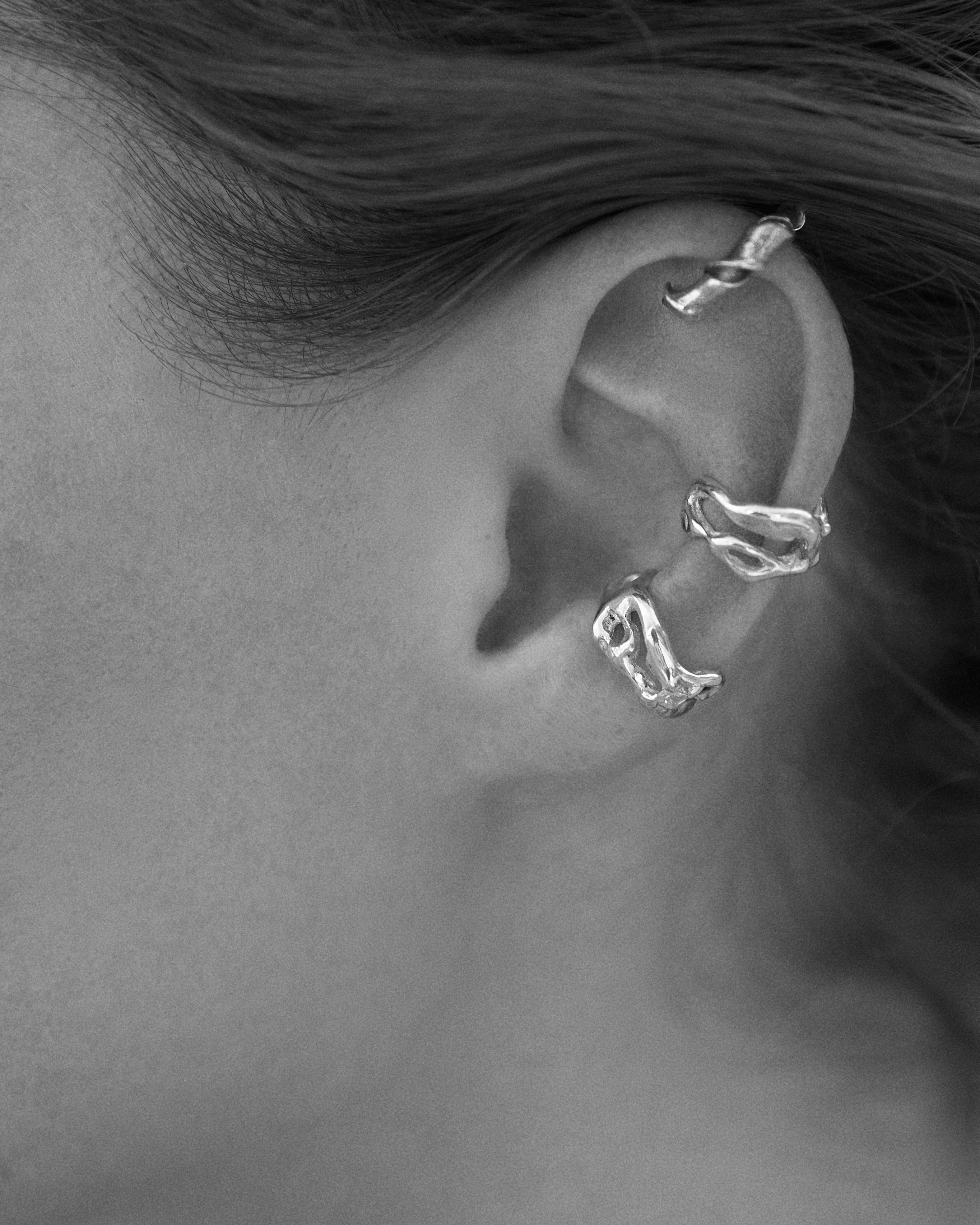 BA LI ear cuff